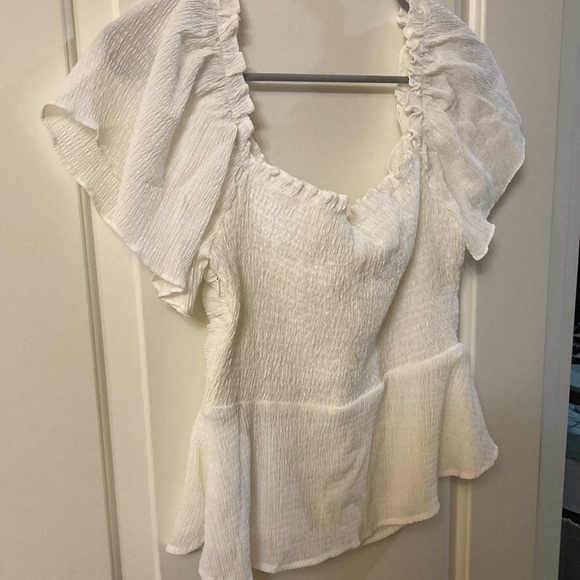 ASTR blouse puffed sleeves - Picture 3 of 3